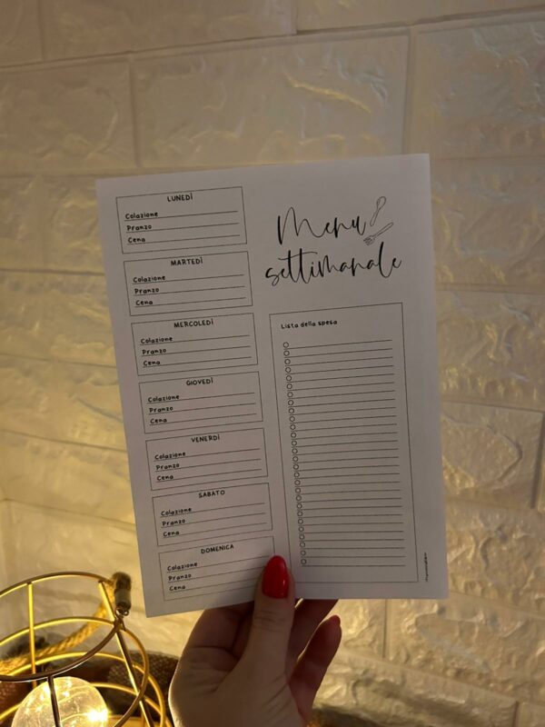 menu settimanale con lista della spesa