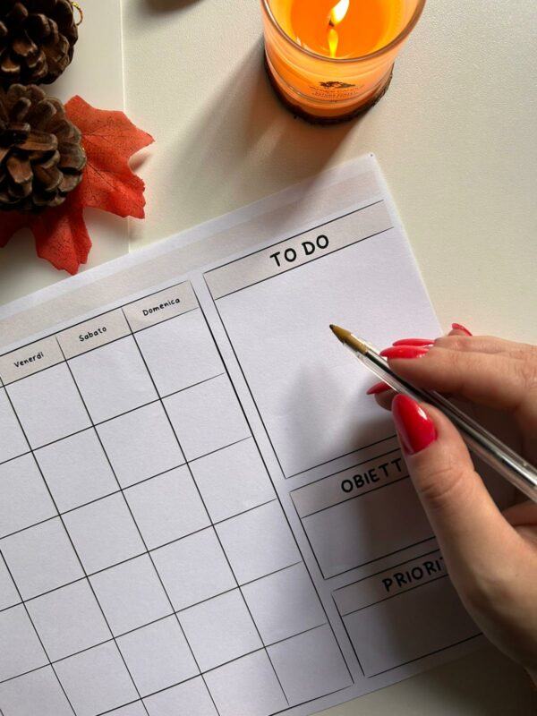 calendario mensile non datato con to do list in formato digitale e da stampare